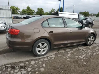 2012 Volkswagen Jetta TDI с VIN 3VWLL7AJ3CM334185, выставлен на аукционе Copart как лот 72563414 с пробегом 133 180 миль миль и Списание • Salvage title. История ставок и продаж доступна на DreamBid. Изображение 3.