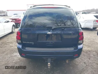 2007 Chevrolet TrailBlazer LS with VIN 1GNDT13SX72223972, listed as a IAAI auction lot 41609686 with 165,523 mi miles. Bid and sale history available at carsss.com. Image 16.