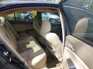2008 Honda Accord LX z VIN 1HGCP26318A161325, wystawiony jako IAAI lot #42336743 z przebiegiem 207 266 mil mil oraz . Historia ofert i sprzedaży dostępna na DreamBid. Obrazek 8.