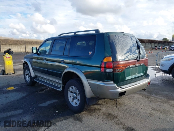 2001 Mitsubishi Montero Sport XLS with VIN JA4LS31HX1P005173, listed as a IAAI auction lot 40979545 with 147,168 mi miles. Bid and sale history available at carsss.com. Image 3.