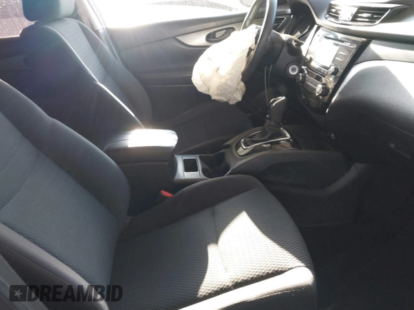 2017 Nissan Rogue S z VIN JN1BJ1CP0HW004324, wystawiony jako IAAI lot #41462611 z przebiegiem 50 488 mil mil oraz . Historia ofert i sprzedaży dostępna na DreamBid. Obrazek 5.
