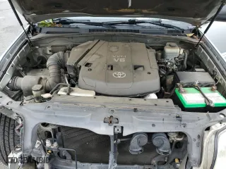 2005 Toyota 4Runner SR5 with VIN JTEZU14R350053191, listed as a Copart auction lot 49154085 with 226,414 mi miles and Salvage Title. Bid and sale history available at carsss.com. Image 14.