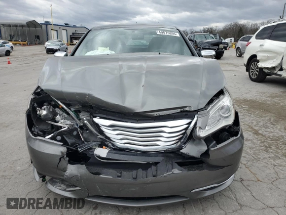 2013 Chrysler 200 Limited with VIN 1C3CCBCG3DN627569, listed as a Copart auction lot 49875895 with 84,473 mi miles and Clean Title. Bid and sale history available at carsss.com. Image 5.