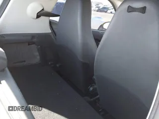 2015 Smart fortwo Passion с VIN WMEEJ3BA4FK807372, выставлен на аукционе IAAI как лот 42586849 с пробегом 229 904 миль миль и . История ставок и продаж доступна на DreamBid. Изображение 8.