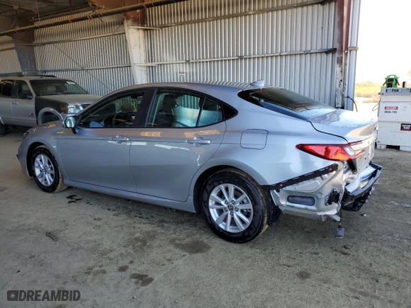 2025 Toyota Camry LE with VIN 4T1DAACK1SU098254, listed as a Copart auction lot 50407385 with 4,074 mi miles and Clean Title. Bid and sale history available at carsss.com. Image 2.