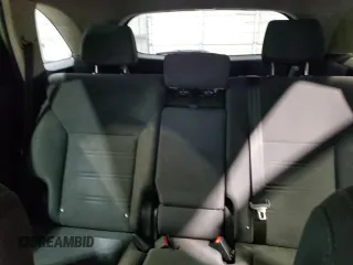 2016 Kia Sorento LX with VIN 5XYPG4A32GG165630, listed as a Copart auction lot 51826715 with 177,196 mi miles and Clean Title. Bid and sale history available at carsss.com. Image 10.