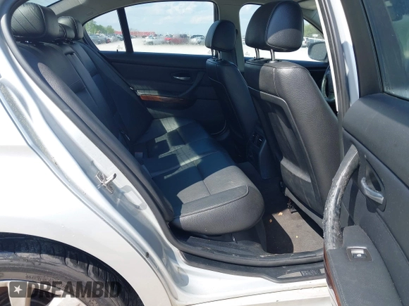 2011 BMW 3 Series 328i with VIN WBAPH7C5XBE851569, listed as a IAAI auction lot 41940437 with 171,881 mi miles. Bid and sale history available at carsss.com. Image 8.