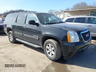 2014 GMC Yukon XL SLT with VIN 1GKS2KE79ER238831, listed as a IAAI auction lot 41767472 with 284,596 mi miles. Bid and sale history available at carsss.com. Image 1.