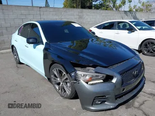 2020 Infiniti Q50 3.0t LUXE with VIN JN1EV7AP9LM207997, listed as a IAAI auction lot 41640527 with 70,351 mi miles. Bid and sale history available at carsss.com. Image 1.
