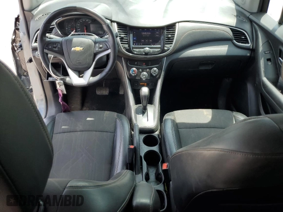 2022 Chevrolet Trax LT with VIN KL7CJLSM6NB512771, listed as a Copart auction lot 61241545 with 54,709 mi miles and Salvage title. Bid and sale history available at DreamBid. Image 8.