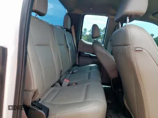2019 Ford F-150 XL z VIN 1FTEX1CB3KKD33269, wystawiony jako Copart lot #60299975 z przebiegiem 103 933 mil mil oraz Szkoda całkowita • Salvage title. Historia ofert i sprzedaży dostępna na DreamBid. Obrazek 10.