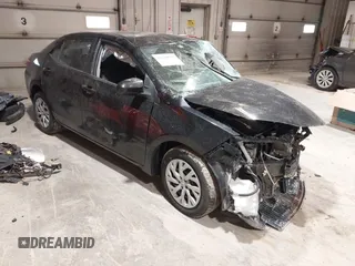 2019 Toyota Corolla L z VIN 5YFBURHE1KP940527, wystawiony jako IAAI lot #42120597 z przebiegiem 93 180 mil mil oraz . Historia ofert i sprzedaży dostępna na DreamBid. Obrazek 1.