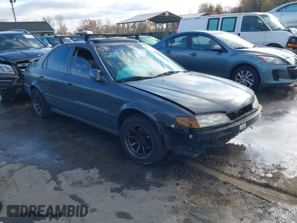 1997 Honda Accord EX with VIN 1HGCD565XVA049579, listed as a IAAI auction lot 40867933 with 189,191 mi miles and . Bid and sale history available at DreamBid. Image 1.