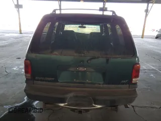 2001 Ford Explorer XLT with VIN 1FMZU83P71ZA33864, listed as a Copart auction lot 80287744 with 204,581 mi miles and Salvage title. Bid and sale history available at DreamBid. Image 6.