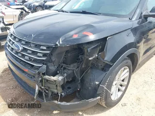 2017 Ford Explorer z VIN 1FM5K7B8XHGE26935, wystawiony jako IAAI lot #42267393 z przebiegiem 95 901 mil mil oraz . Historia ofert i sprzedaży dostępna na DreamBid. Obrazek 6.