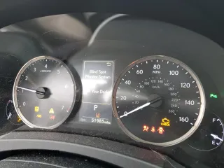 2018 Lexus IS 300 z VIN JTHC81D23J5031673, wystawiony jako Copart lot #48683295 z przebiegiem 51 985 mil mil oraz Szkoda całkowita • Salvage title. Historia ofert i sprzedaży dostępna na DreamBid. Obrazek 9.