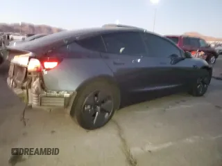 2023 Tesla Model 3 z VIN 5YJ3E1EAXPF432371, wystawiony jako Copart lot #88119935 z przebiegiem 67 358 mil mil oraz Szkoda całkowita • Salvage title. Historia ofert i sprzedaży dostępna na DreamBid. Obrazek 3.