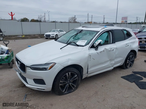 2021 Volvo XC60 Momentum with VIN YV4102DK6M1827283, listed as a IAAI auction lot 41388004 with 38,991 mi miles. Bid and sale history available at carsss.com. Image 17.