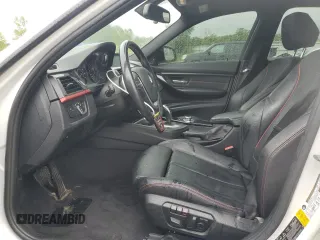 2013 BMW 3 Series 335i xDrive z VIN WBA3B9G59DNR90259, wystawiony jako Copart lot #61618495 z przebiegiem 127 440 mil mil oraz Szkoda całkowita • Salvage title. Historia ofert i sprzedaży dostępna na DreamBid. Obrazek 7.