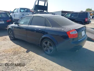 2005 Audi A4 SE z VIN WAULC68E55A105445, wystawiony jako IAAI lot #42369117 z przebiegiem 156 426 mil mil oraz . Historia ofert i sprzedaży dostępna na DreamBid. Obrazek 3.
