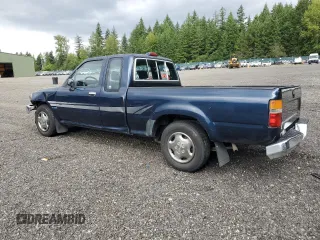 1994 Toyota Pickup DX with VIN JT4RN93P9R5106937, listed as a Copart auction lot 63055765 with 128,039 mi miles and Clean title. Bid and sale history available at DreamBid. Image 2.