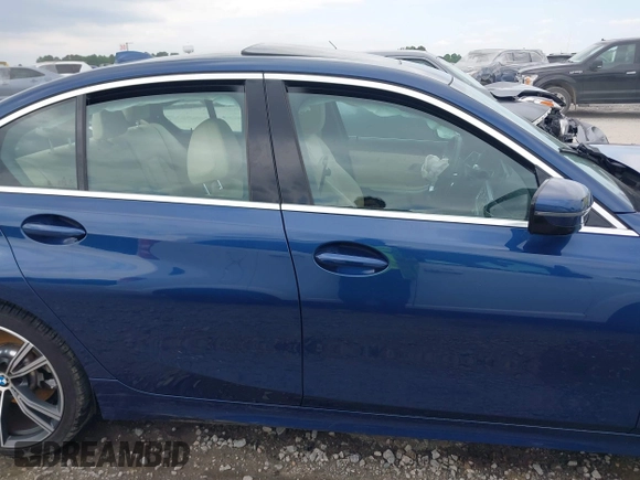 2022 BMW 3 Series 330i z VIN 3MW5R1J01N8C34965, wystawiony jako IAAI lot #42209834 z przebiegiem 37 458 mil mil oraz . Historia ofert i sprzedaży dostępna na DreamBid. Obrazek 12.