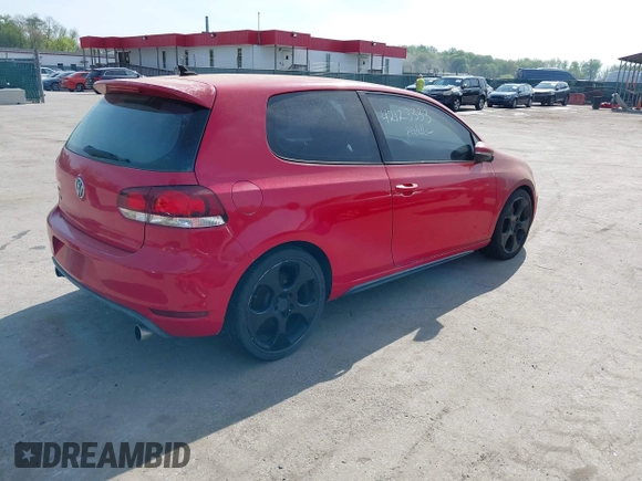 2012 Volkswagen GTI w/Conv & Sunroof z VIN WVWEV7AJ2CW259338, wystawiony jako IAAI lot #42123333 z przebiegiem 121 365 mil mil oraz . Historia ofert i sprzedaży dostępna na DreamBid. Obrazek 4.