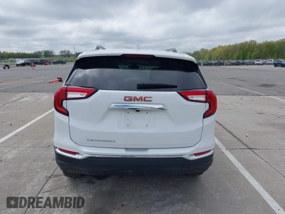 2024 GMC Terrain SLT z VIN 3GKALPEG5RL384887, wystawiony jako IAAI lot #42192857 z przebiegiem 4 267 mil mil oraz . Historia ofert i sprzedaży dostępna na DreamBid. Obrazek 16.