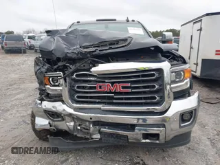 2018 GMC Sierra 2500HD SLT with VIN 1GT12TEY9JF279932, listed as a IAAI auction lot 41583208 with 70,465 mi miles. Bid and sale history available at carsss.com. Image 12.