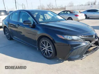 2023 Toyota Camry SE z VIN 4T1T11AKXPU758071, wystawiony jako IAAI lot #41698723 z przebiegiem 30 037 mil mil oraz . Historia ofert i sprzedaży dostępna na DreamBid. Obrazek 1.