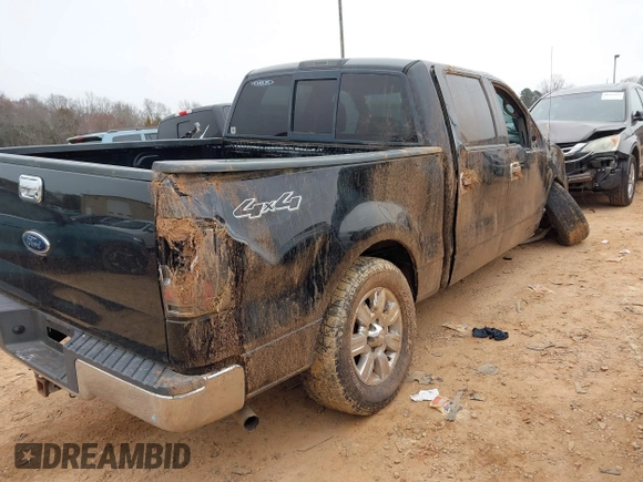 2004 Ford F-150 XLT with VIN 1FTPW145X4KC47898, listed as a IAAI auction lot 41617178 with 196,584 mi miles. Bid and sale history available at carsss.com. Image 4.