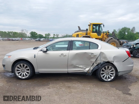2009 Lincoln MKS with VIN 1LNHM93R79G620964, listed as a IAAI auction lot 42385061 with 107,087 mi miles and . Bid and sale history available at DreamBid. Image 14.