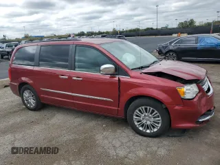 2016 Chrysler Town & Country Touring-L with VIN 2C4RC1CG6GR233412, listed as a Copart auction lot 72555674 with 109,742 mi miles and Clean Title. Bid and sale history available at carsss.com. Image 4.