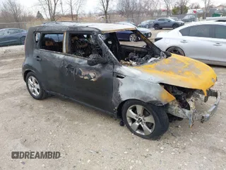 2017 Kia Soul with VIN KNDJN2A29H7488885, listed as a IAAI auction lot 41825703 with 1 mi miles. Bid and sale history available at carsss.com. Image 1.