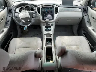2005 Toyota Highlander with VIN JTEHD21A750039309, listed as a Copart auction lot 67061774 with 172,247 mi miles and Salvage Title. Bid and sale history available at carsss.com. Image 8.