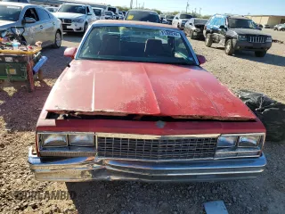 1987 Chevrolet El Camino z VIN 3GCCW80H0HS906444, wystawiony jako Copart lot #81360244 z przebiegiem 272 873 mil mil oraz Szkoda całkowita • Salvage title. Historia ofert i sprzedaży dostępna na DreamBid. Obrazek 5.