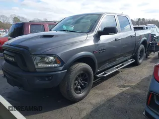 2017 Ram 1500 Rebel z VIN 1C6RR7YT0HS784756, wystawiony jako IAAI lot #41543549 z przebiegiem 146 727 mil mil oraz . Historia ofert i sprzedaży dostępna na DreamBid. Obrazek 17.
