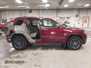 2018 Jeep Grand Cherokee Limited with VIN 1C4RJFBGXJC103685, listed as a IAAI auction lot 41758872 with 61,514 mi miles and . Bid and sale history available at DreamBid. Image 14.