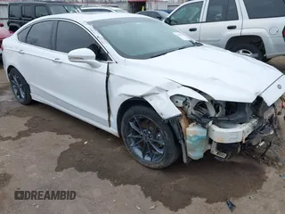 2017 Ford Fusion SE z VIN 3FA6P0HD9HR114495, wystawiony jako IAAI lot #41535152 z przebiegiem 206 079 mil mil oraz . Historia ofert i sprzedaży dostępna na DreamBid. Obrazek 1.