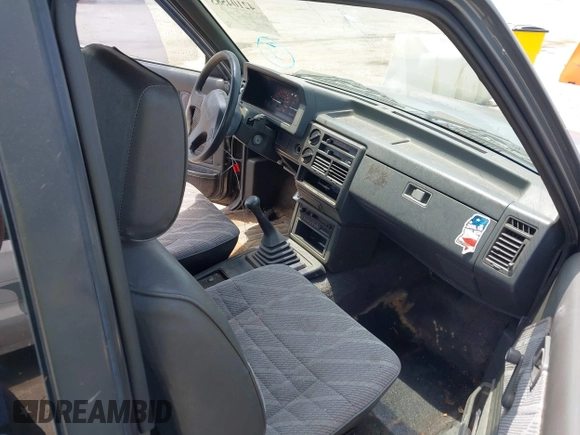 1992 Mazda B-Series Truck with VIN JM2UF313XN0306779, listed as a IAAI auction lot 42104583 with 137,826 mi miles and . Bid and sale history available at DreamBid. Image 5.