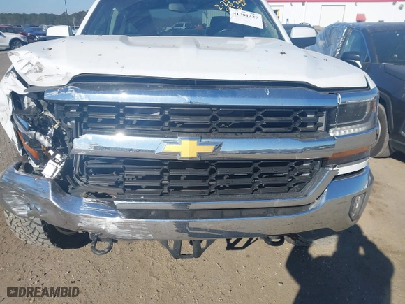 2017 Chevrolet Silverado 1500 LT with VIN 1GCVKREC2HZ168267, listed as a IAAI auction lot 41701427 with 84,614 mi miles. Bid and sale history available at carsss.com. Image 13.