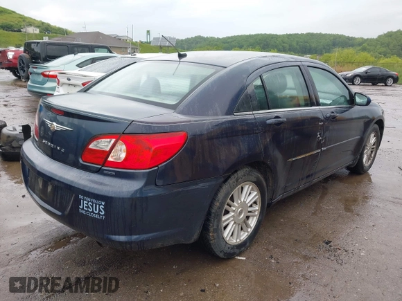 2007 Chrysler Sebring Touring z VIN 1C3LC56K37N644894, wystawiony jako IAAI lot #42326982 z przebiegiem 206 073 mil mil oraz . Historia ofert i sprzedaży dostępna na DreamBid. Obrazek 4.