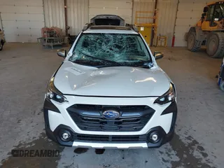 2025 Subaru Outback Touring XT with VIN 4S4BTGPD0S3223833, listed as a IAAI auction lot 41850418 with 277 mi miles and . Bid and sale history available at DreamBid. Image 6.