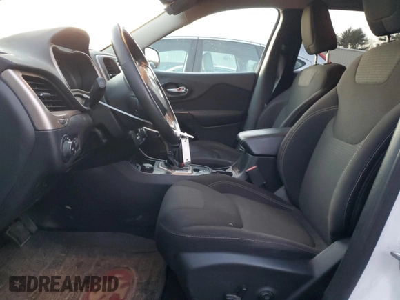 2017 Jeep Cherokee Latitude with VIN 1C4PJMCB4HW544588, listed as a Copart auction lot 87879825 with 150,290 mi miles and Salvage Title. Bid and sale history available at DreamBid. Image 7.