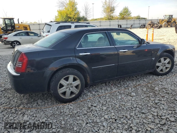 2006 Chrysler 300 C z VIN 2C3LK63H36H345091, wystawiony jako Copart lot #72001754 z przebiegiem 192 896 mil mil oraz Czysty tytuł • Clean title. Historia ofert i sprzedaży dostępna na DreamBid. Obrazek 3.