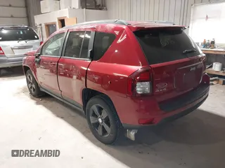 2014 Jeep Compass Sport with VIN 1C4NJDBB2ED684042, listed as a IAAI auction lot 41966076 with 136,773 mi miles. Bid and sale history available at carsss.com. Image 3.