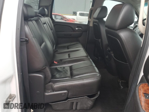 2009 Chevrolet Silverado 3500HD DRW LTZ with VIN 1GCJK93639F161228, listed as a Copart auction lot 52808365 with 141,737 mi miles and Clean Title. Bid and sale history available at carsss.com. Image 10.