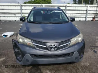 2014 Toyota RAV4 LE z VIN JTMZFREV2ED026131, wystawiony jako Copart lot #59694705 z przebiegiem 56 798 mil mil oraz Szkoda całkowita • Salvage title. Historia ofert i sprzedaży dostępna na DreamBid. Obrazek 5.