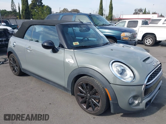 2017 MINI Convertible Cooper S z VIN WMWWG9C36H3C81439, wystawiony jako IAAI lot #41480915 z przebiegiem 64 104 mil mil oraz . Historia ofert i sprzedaży dostępna na DreamBid. Obrazek 14.