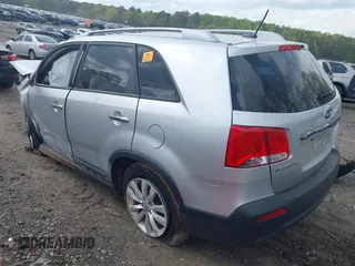 2011 Kia Sorento LX with VIN 5XYKT4A22BG063573, listed as a IAAI auction lot 41942588 with 1 mi miles. Bid and sale history available at carsss.com. Image 3.